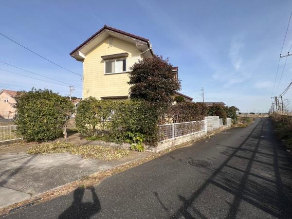 2沿線利用可　即収入の見込める庭付き戸建　002