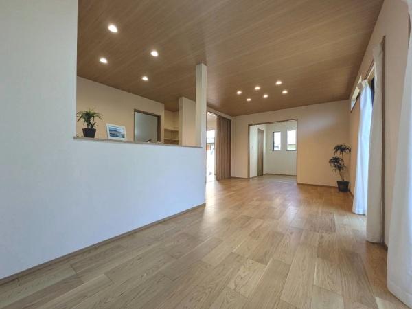 市川市若宮３丁目の新築一戸建