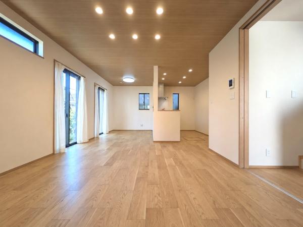 市川市若宮３丁目の新築一戸建