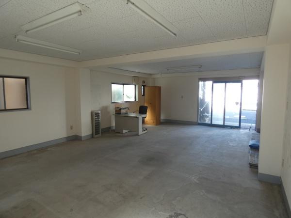 鶴ヶ峰本町空きビル