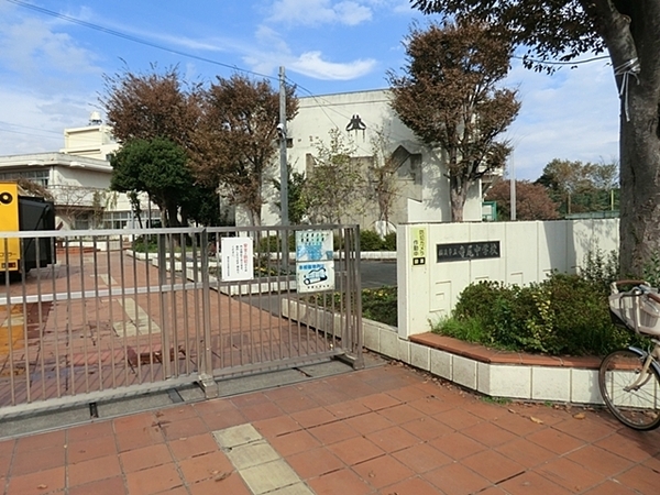 横浜市鶴見区馬場５丁目の土地(横浜市立寺尾中学校)