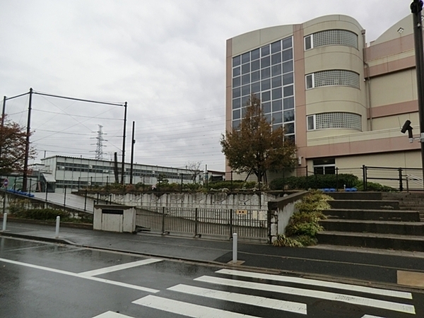 横浜市都筑区東山田４丁目の土地(横浜市立東山田小学校)