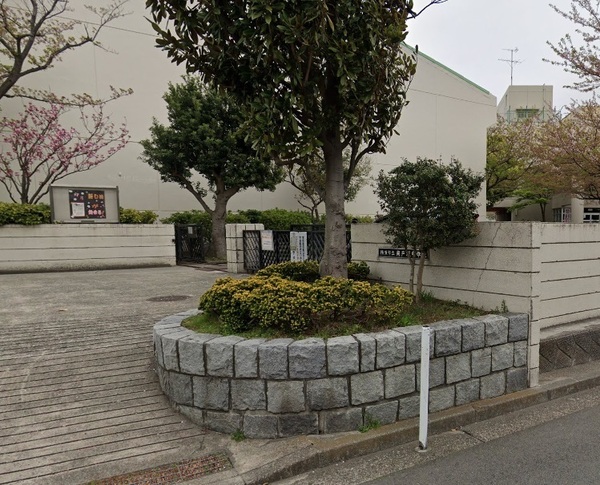 新築一戸建 A号棟(横浜市立南戸塚中学校)