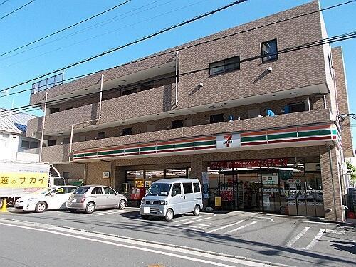 グリーンサラウンドシティ四番街(セブンイレブン横浜綱島上町店)