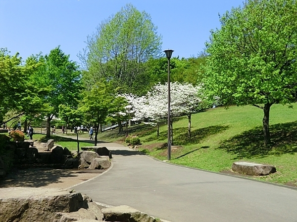 コスモ新横浜(岸根公園)