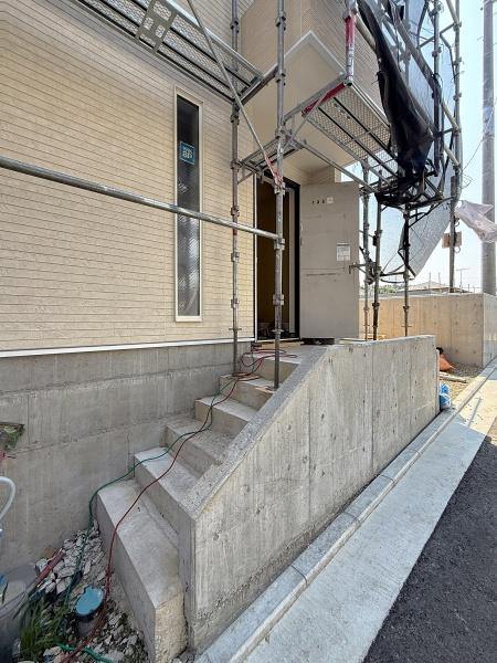 新築一戸建 A棟(玄関)