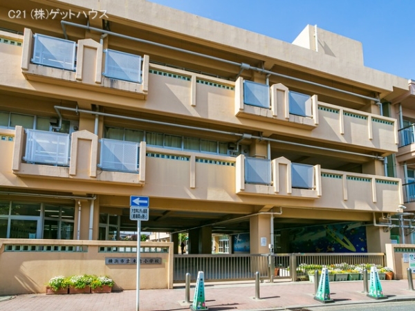 横浜市鶴見区下末吉1期1号棟(横浜市立末吉小学校)