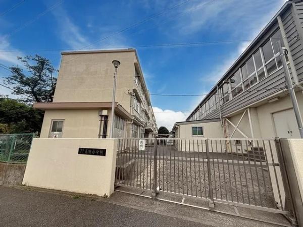 横浜市港北区高田西3丁目の新築一戸建(横浜市立高田小学校)