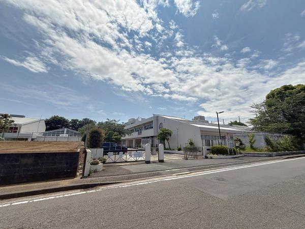 横浜市港北区高田西3丁目の新築一戸建(横浜市立高田中学校)