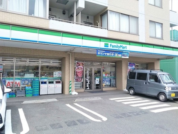 新築一戸建 1号棟(ファミリーマート横浜神大寺四丁目店)
