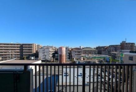 三ツ沢上町パーク・ホームズ弐番館