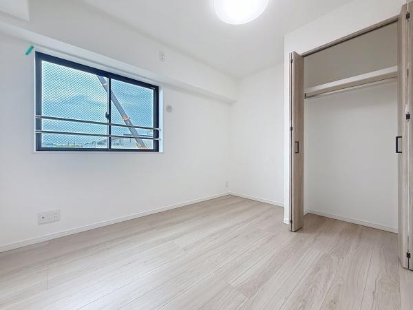 モアグランデ新横浜北(洋室)