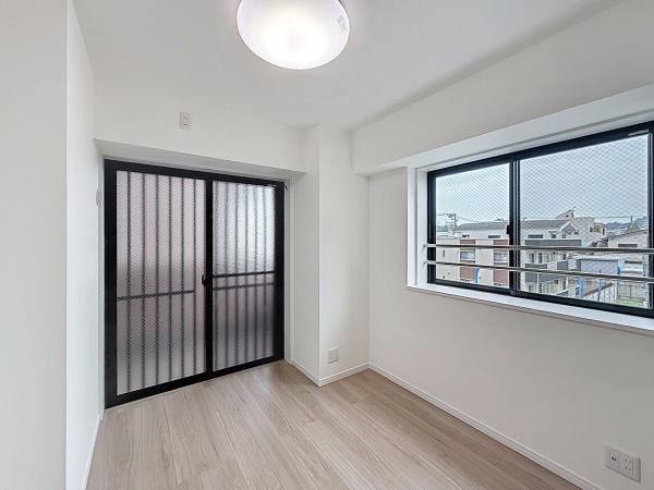 モアグランデ新横浜北(洋室)