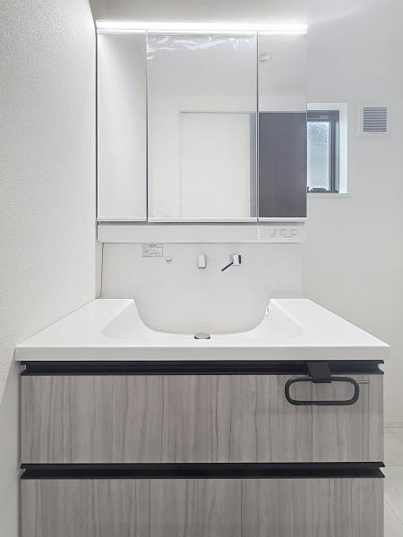 横浜市旭区上白根町の新築一戸建