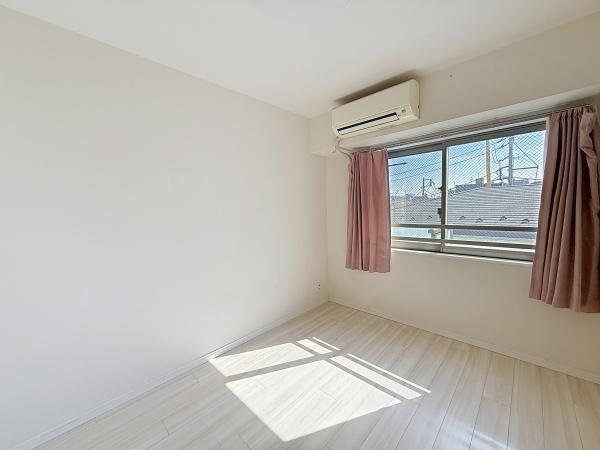 セルアージュ横濱大口Les2(洋室)