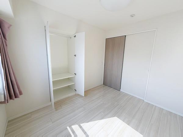 セルアージュ横濱大口Les2(洋室)