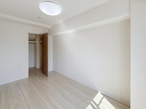 セルアージュ横濱大口Les2(洋室)