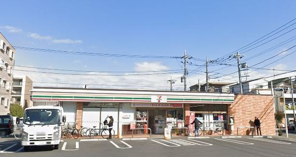 グランシティユーロパレス武蔵中原(セブンイレブン川崎下小田中店)