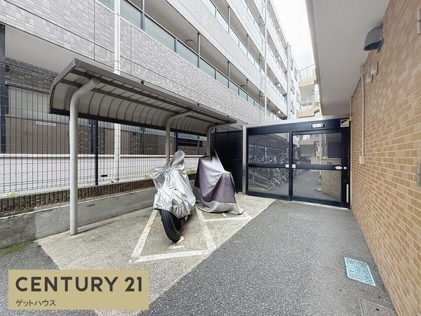 グランシティユーロパレス武蔵中原(駐車場)