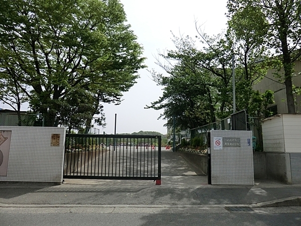 新築一戸建(川崎市立南生田小学校)