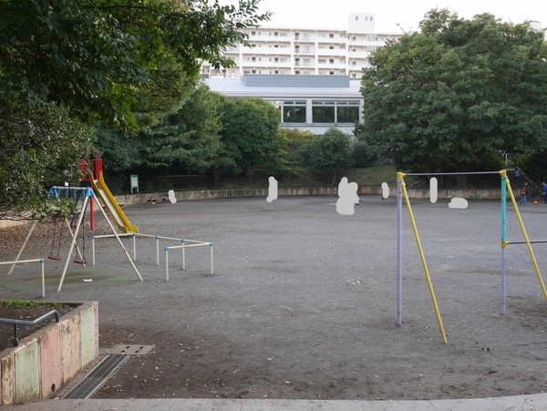 日吉第弐ハイムＢ棟(下田町四丁目公園)
