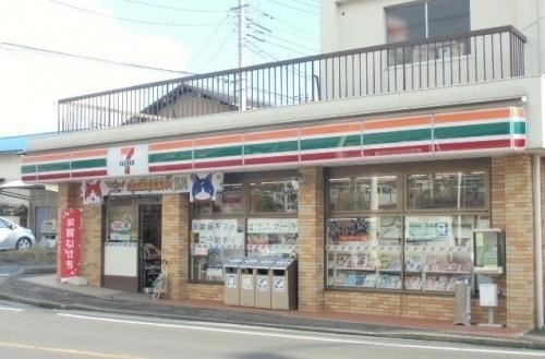 横浜市神奈川区羽沢町の中古一戸建て(セブンイレブン横浜上菅田町店)