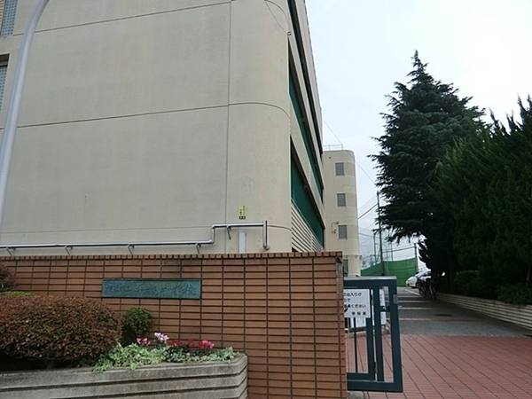 横浜市中区打越の新築一戸建(横浜市立平楽中学校)