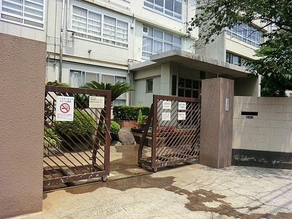 元住吉マンション(川崎市立住吉中学校)