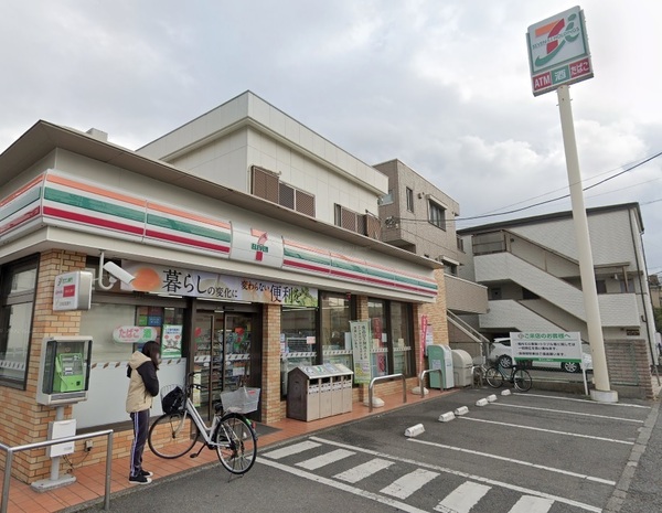 ルイシャトレ鶴見ウエストコート(セブンイレブン横浜鶴見大東店)