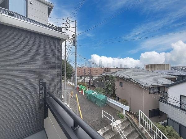 横浜市神奈川区栗田谷の中古一戸建て
