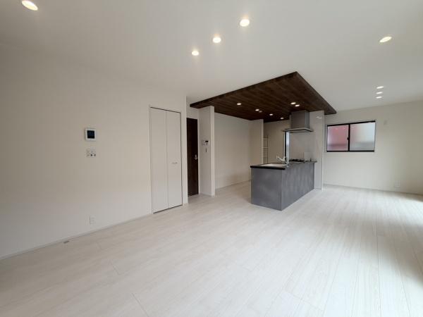 新築一戸建　１号棟