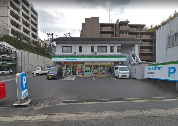 川崎市高津区北野川の中古一戸建て(ファミリーマートエクセレンス野川店)