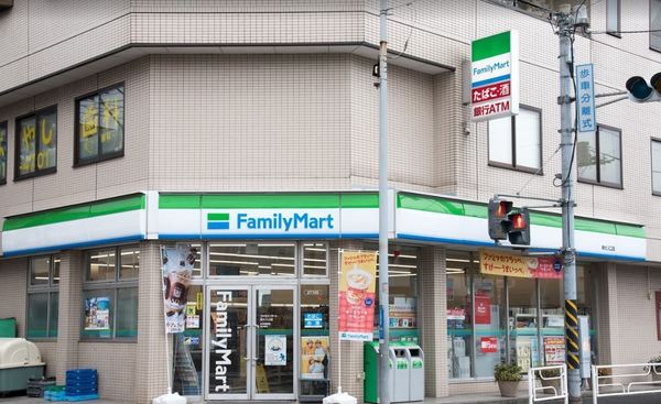 横浜市神奈川区六角橋２丁目の土地(ファミリーマート神大入口店)