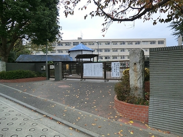 横浜市都筑区大棚町の中古一戸建て(横浜市立中川小学校)