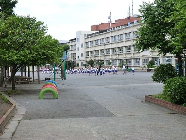 葛飾区立石５丁目商業ビル(葛飾区立清和小学校)