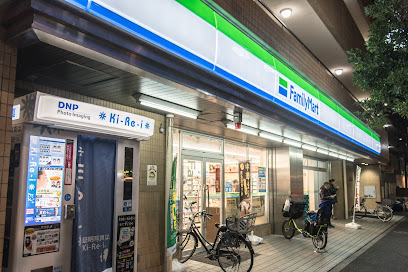 レーベン堀切菖蒲園VALESTA(ファミリーマート堀切店)