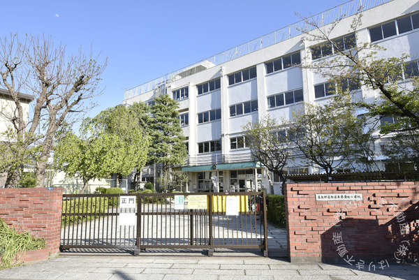シティタワー金町レジデンス棟C棟(葛飾区立東金町小学校)