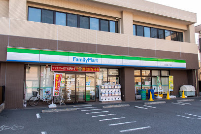 パークステージ王子宮城(ファミリーマート足立宮城一丁目店)