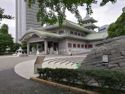 エステムプラザ両国・北斎通り(横網町公園)