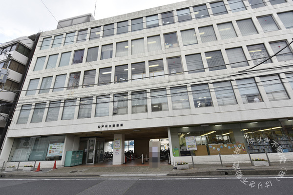 葛飾区東金町7丁目の新築一戸建(松戸市立図書館)