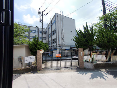 足立区南花畑３丁目の中古一戸建て(足立区立第十三中学校)