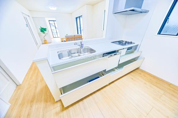 葛飾区西水元3丁目の新築一戸建(キッチン)