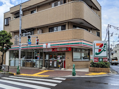 ハイネス新小岩(セブンイレブン葛飾東新小岩4丁目店)
