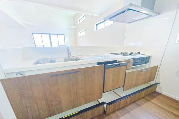 葛飾区西水元6丁目の新築一戸建(キッチン)