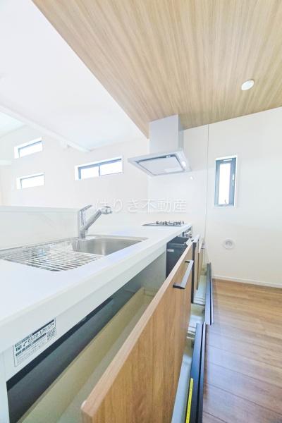 葛飾区西水元6丁目の新築一戸建(キッチン)