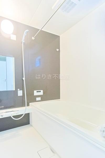 葛飾区西水元6丁目の新築一戸建(バス)