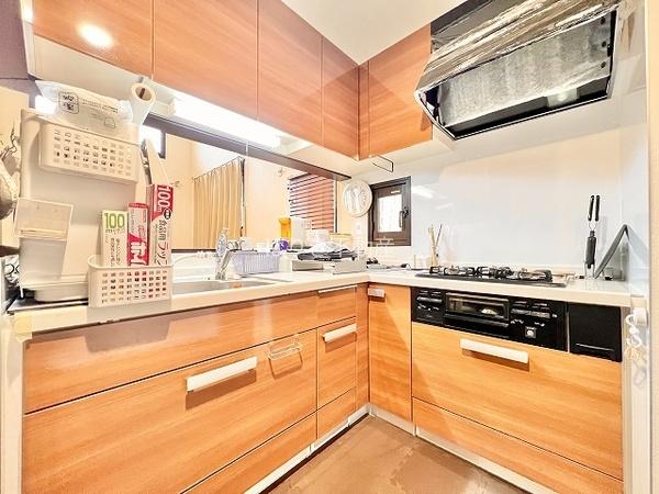 葛飾区東新小岩5丁目の中古一戸建て(キッチン)