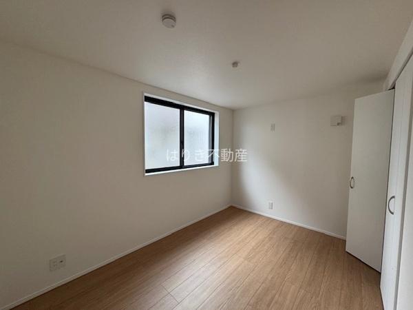 葛飾区小菅2丁目の新築一戸建(洋室)