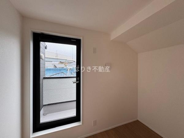 葛飾区小菅2丁目の新築一戸建(洋室)