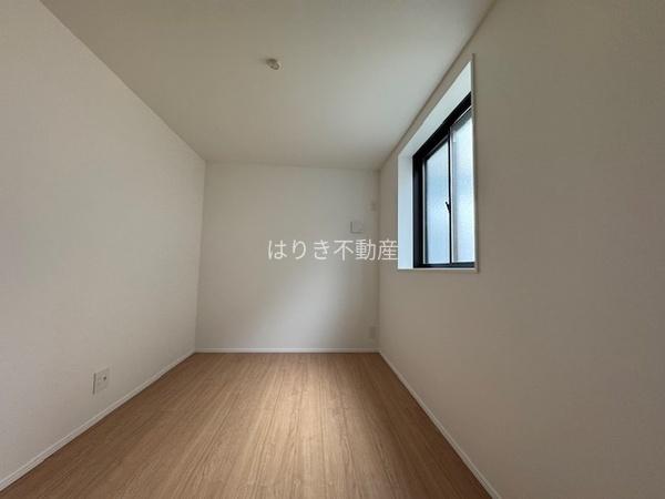 葛飾区小菅2丁目の新築一戸建(洋室)